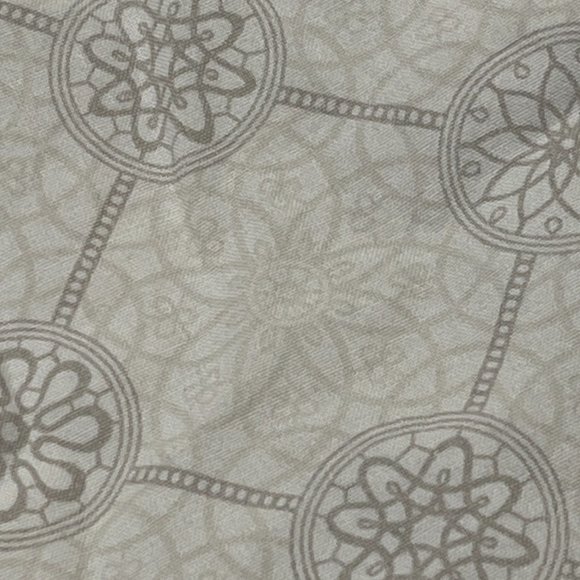 Restoration Hardware Baby & Child Fitted Crib Sheets- Set of 2 - Picture 5 of 5